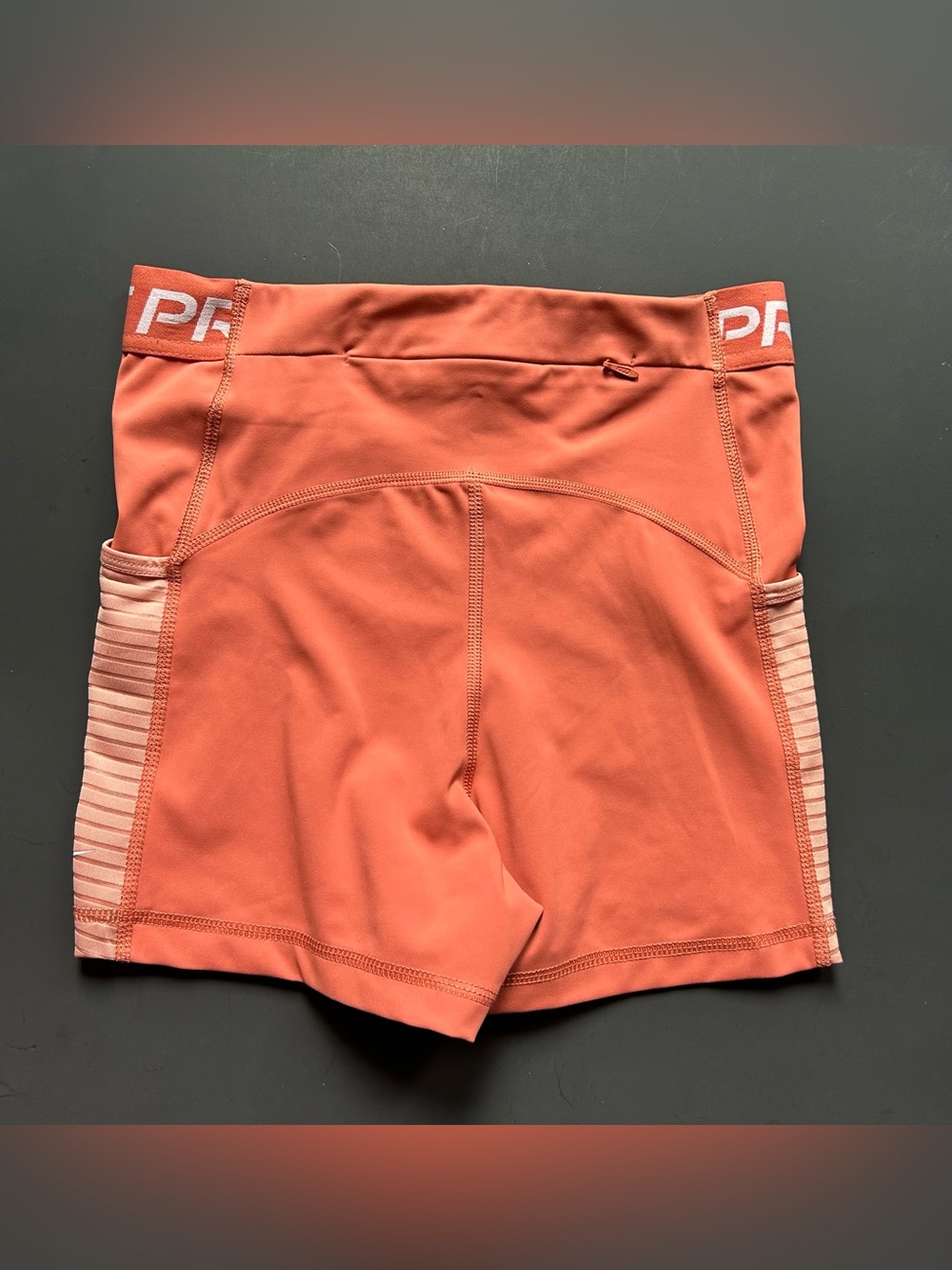 Nike Pro Matching Set — Peach/Terracotta, Size S - Picture 5 of 5